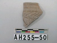 藏品(灰色細砂陶口緣殘件)的圖片